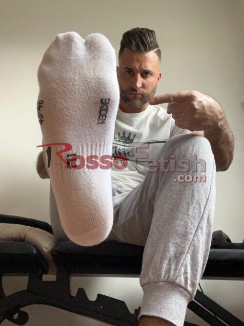 Master con esperienza decennale esperto nel bdsm e sottomissione a 360 Ti raggiungo in Tutta Italia