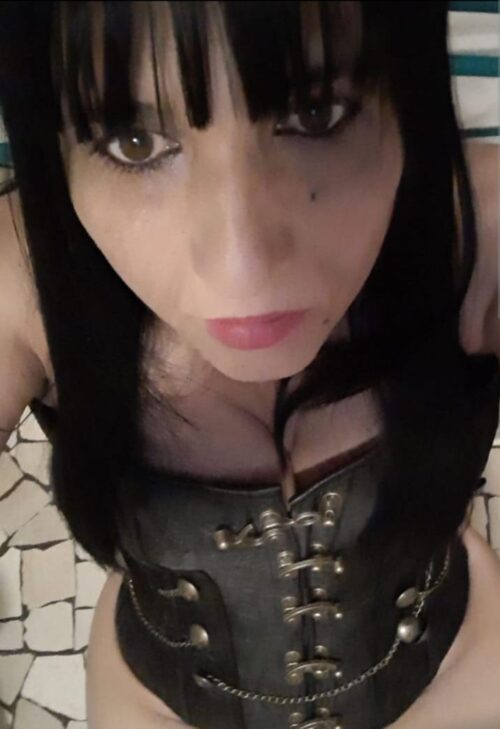 Akhensenamon Mistress Prodomme Ferrara
